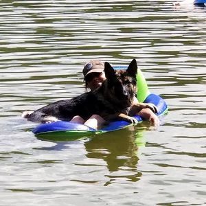 Meet your Posher, Gina